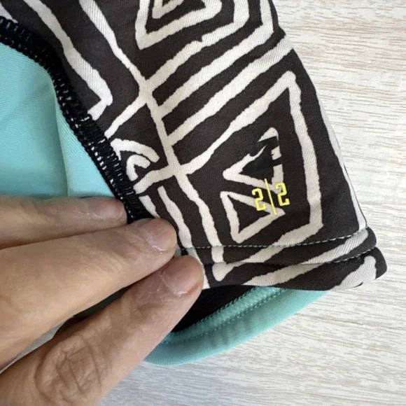 Billabong Synergy 2mm back zip spring shorty wetsuit in the Geo Diamond pattern - Picture 11 of 16